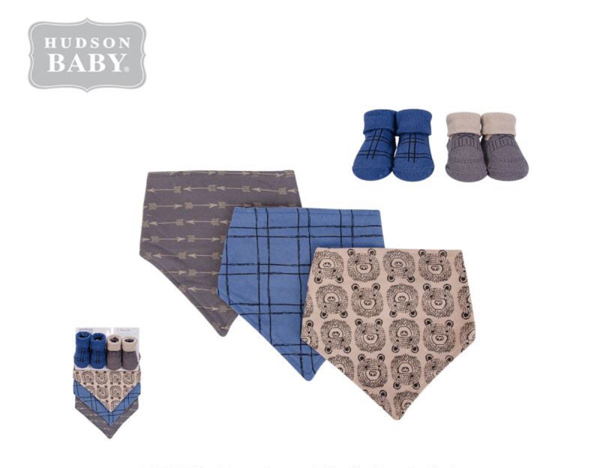 5 Pc Socks And Bandana Bibs Set
