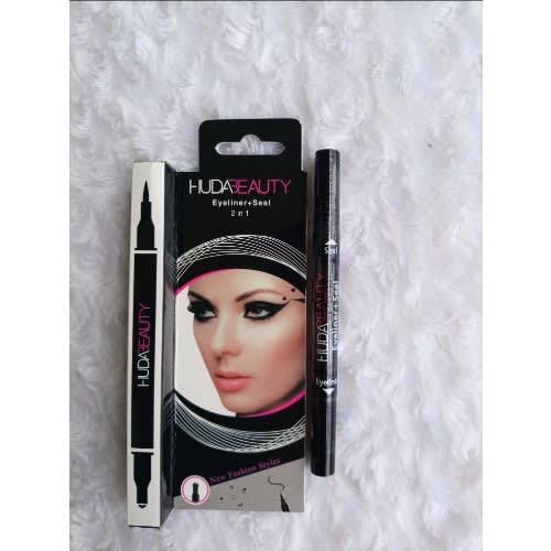 2 In 1 Eyeliner With Beauty Stamp
