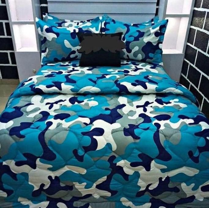 Camou Blue Print Cotton Bed Spread With Pillowcases