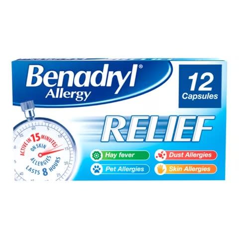 Benadryl Allergy Relief Fast-acting Antihistamine Hayfever - 12 Capsules
