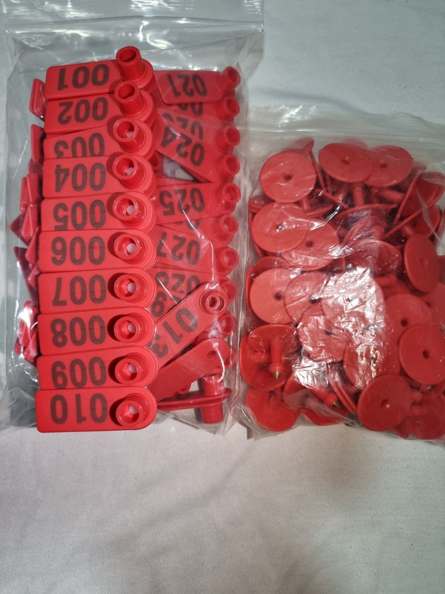 SMALL ANIMAL EAR TAG -RED