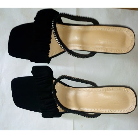 Heel Slippers - Black