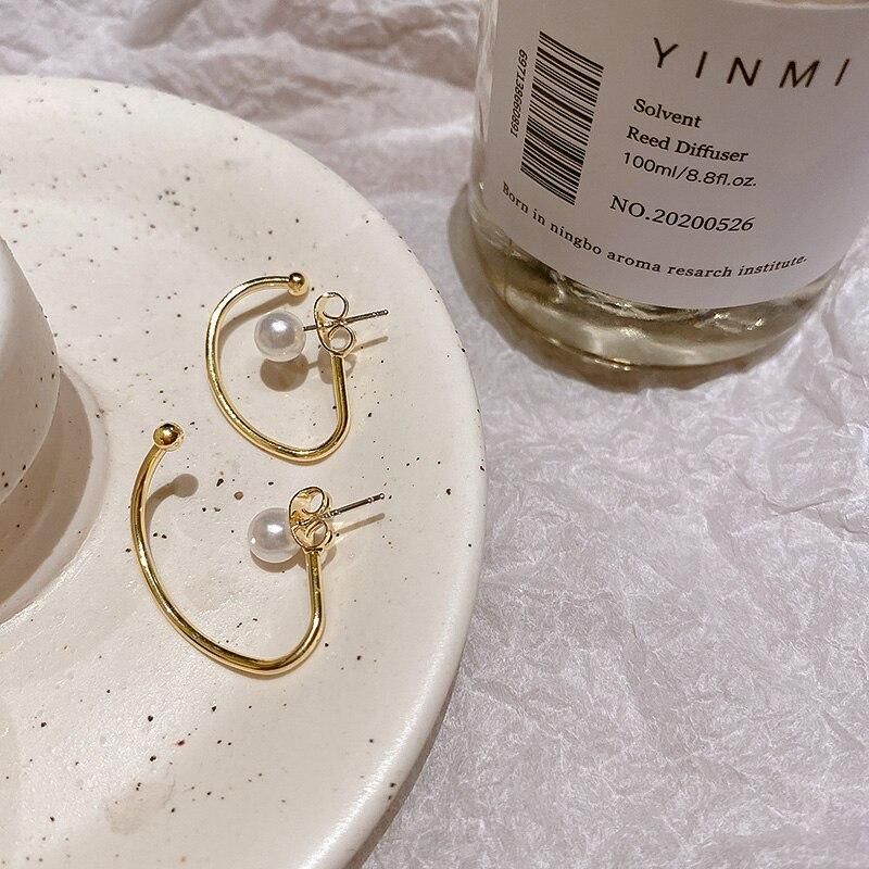 Classic Gold Color Geometric Stud Earrings Imitation Pearl Ear Stud for Women Elegant Jewelry