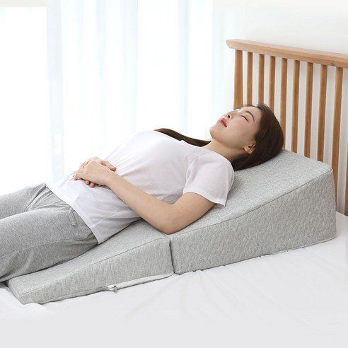 Livmom's Comfortable Anti-backflow Inclined Cushion Pillow