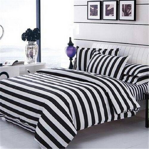 White And Black Duvet,bedsheet With 4 Pillow Cases