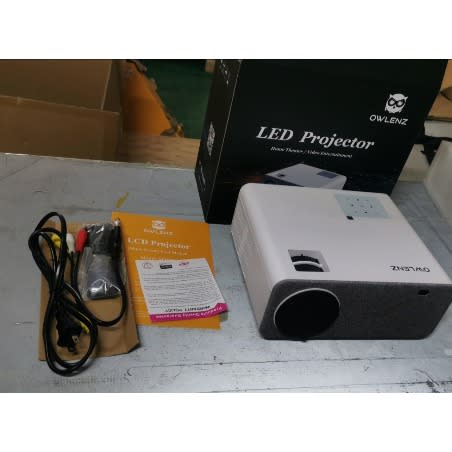 Android Wi-fi LED SMART Projector - 3200 Lumen - White